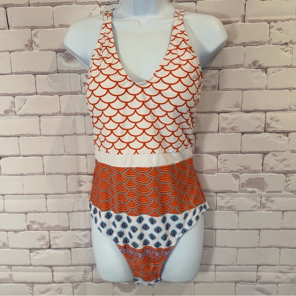 Cupshe Orange and White Mermaid Scallop One Piece Swimsuit